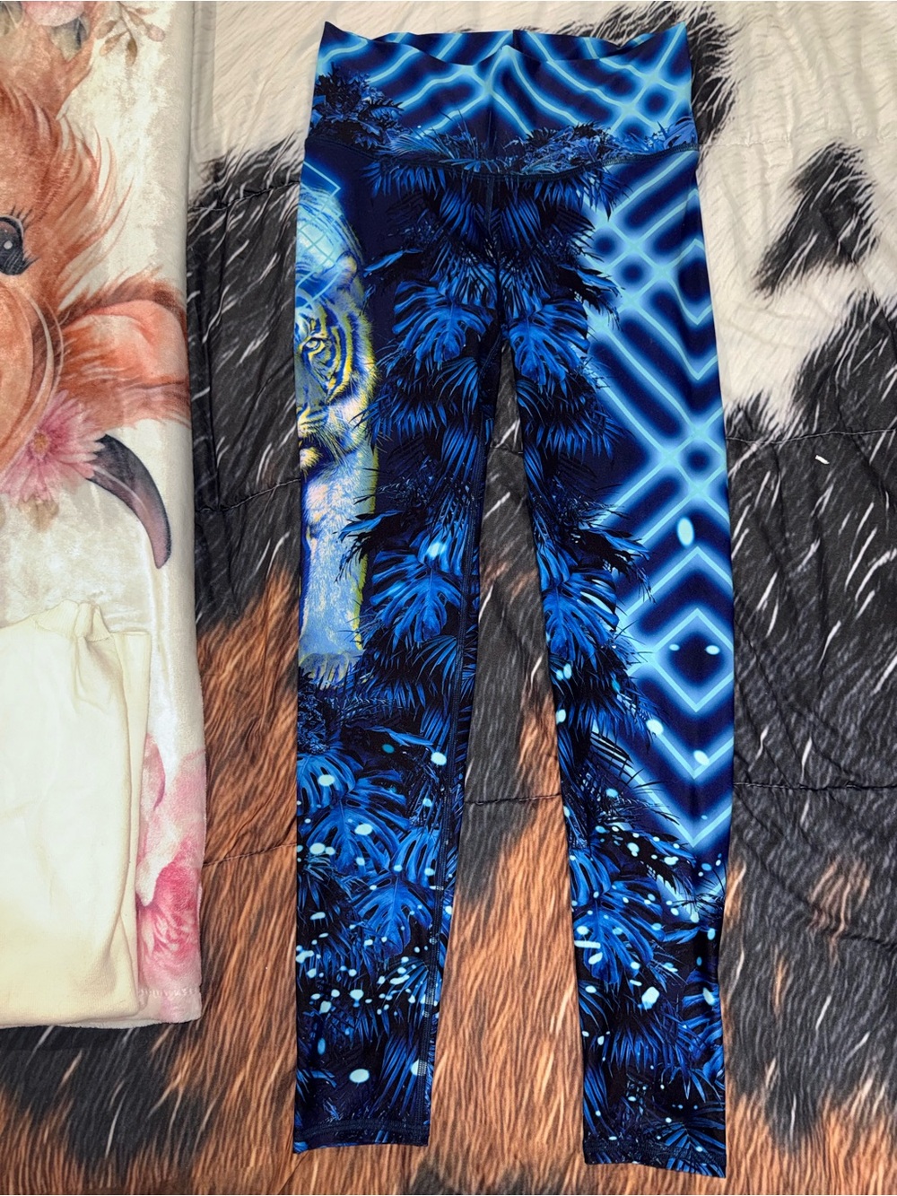 Niyama Sol blue tiger leggings